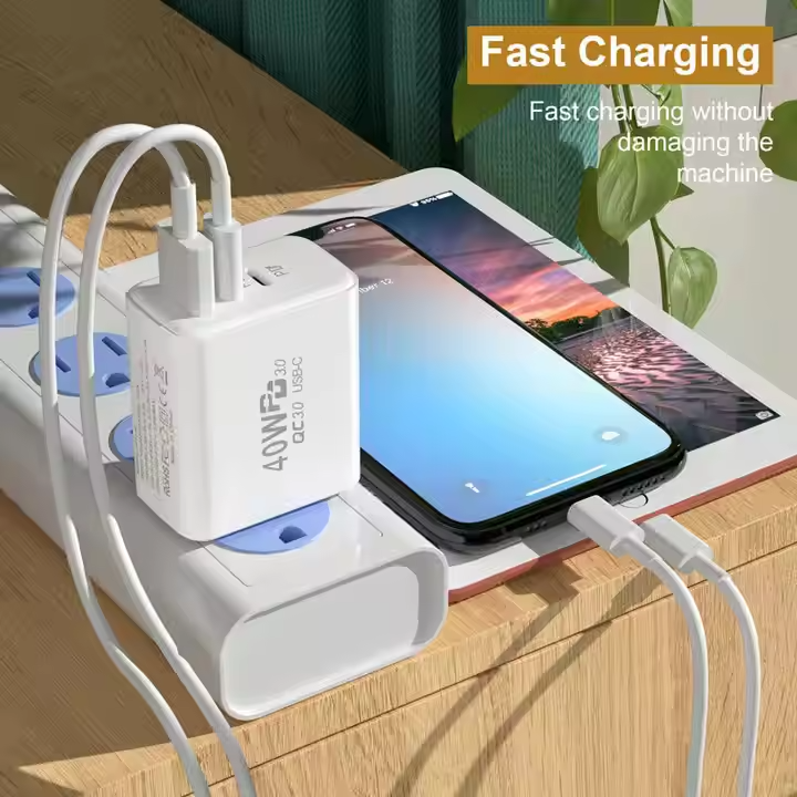 40W Schnell Ladegerät USB A 3.0 + 2 x USB C für iPhone Adapter Samsung Universal